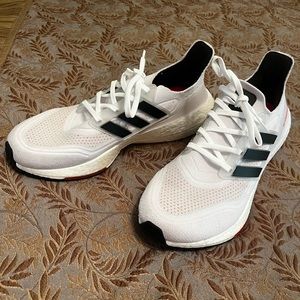 Adidas ultra boost GREAT condition no stains or scuffs like new